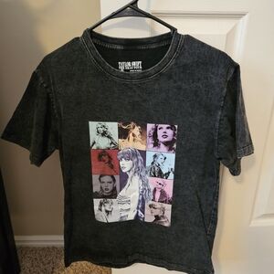 Taylor Swift Graphic T-Shirt